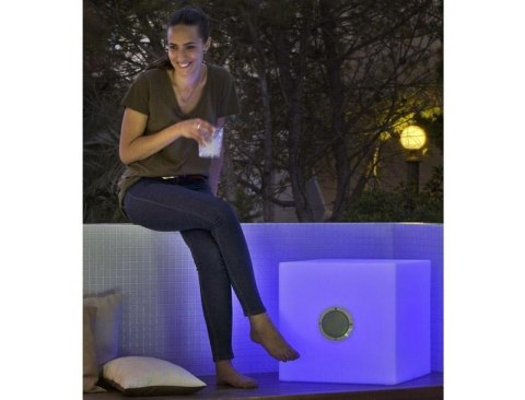 New Garden NEW GARDEN lampa przenośna CUBY 45 PLAY biała - LED, wbudowane głośniki New Garden NEW GARDEN lampa przenośna CUBY 45 PLAY biała - LED, wbudowane głośniki