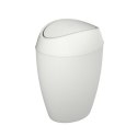 Umbra UMBRA kosz TWIRLA - metallic white tworzywo PP biały jest wyposażony w pokrywkę z gładko chodzącą klapką Umbra UMBRA kosz TWIRLA - metallic white tworzywo PP biały jest wyposażony w pokrywkę z gładko chodzącą klapką