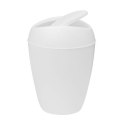 Umbra UMBRA kosz TWIRLA - metallic white tworzywo PP biały jest wyposażony w pokrywkę z gładko chodzącą klapką Umbra UMBRA kosz TWIRLA - metallic white tworzywo PP biały jest wyposażony w pokrywkę z gładko chodzącą klapką