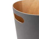 KOSZ NA ŚMIECI OKRĄGŁY Z UCHWYTEM WOODROW Umbra UMBRA - charcoal SZARY DREWNO LAKIEROWANE KOSZ NA ŚMIECI OKRĄGŁY Z UCHWYTEM WOODROW Umbra UMBRA - charcoal SZARY DREWNO LAKIEROWANE