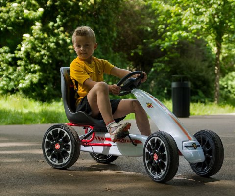Milly Mally Pojazd Gokart na pedały Abarth White Biały konstrukcja metalowa osłony plastikowe hamulec ręczny 3 lata + Milly Mally Pojazd Gokart na pedały Abarth White Biały konstrukcja metalowa osłony plastikowe hamulec ręczny 3 lata +