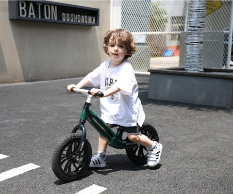 Qplay Rowerek Biegowy Racer Green Zielony Biały siodełko pompowane łożyskowane koła regulacja wysokości siodełka i kierownicy Qplay Rowerek Biegowy Racer Green Zielony Biały siodełko pompowane łożyskowane koła regulacja wysokości siodełka i kierownicy