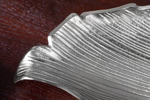 Invicta Interior INVICTA misa LEAF 65 cm srebrna - aluminium w kształcie liścia Invicta Interior INVICTA misa LEAF 65 cm srebrna - aluminium w kształcie liścia