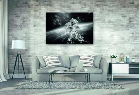 SIGNAL OBRAZ COSMONAUT 120X80 - obraz na szkle hartowanym - kosmonauta, czarno biały SIGNAL OBRAZ COSMONAUT 120X80 - obraz na szkle hartowanym - kosmonauta, czarno biały