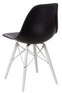 D2.DESIGN Krzesło P016W tworzywo PP czarne, nogi drewno bukowe białe D2.DESIGN Krzesło P016W tworzywo PP czarne, nogi drewno bukowe białe