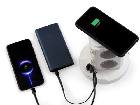 Fun Desk Uniwersalny przedłużacz sieciowy Logan WSG8-2 + USB, ładowanie indukcyjne Fun Desk Uniwersalny przedłużacz sieciowy Logan WSG8-2 + USB, ładowanie indukcyjne