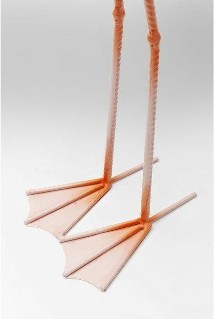 Kare Design KARE dekoracja stojąca FLAMINGO ROAD FLY - figurka flaminga wykonana ręcznie z żywicy polimerowej Kare Design KARE dekoracja stojąca FLAMINGO ROAD FLY - figurka flaminga wykonana ręcznie z żywicy polimerowej