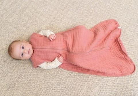 Lulujo Lulujo Śpiworek Do Spania 6-12m 1.0 TOG Rose Lulujo Lulujo Śpiworek Do Spania 6-12m 1.0 TOG Rose