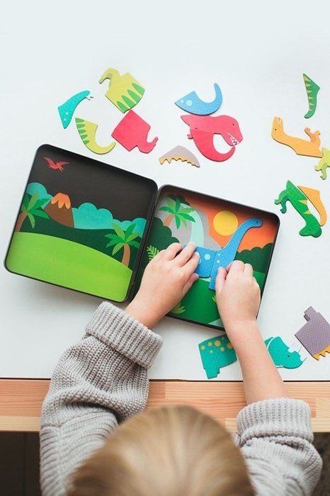 Petit Collage Petit Collage Magnetyczne Postacie Dino Petit Collage Petit Collage Magnetyczne Postacie Dino