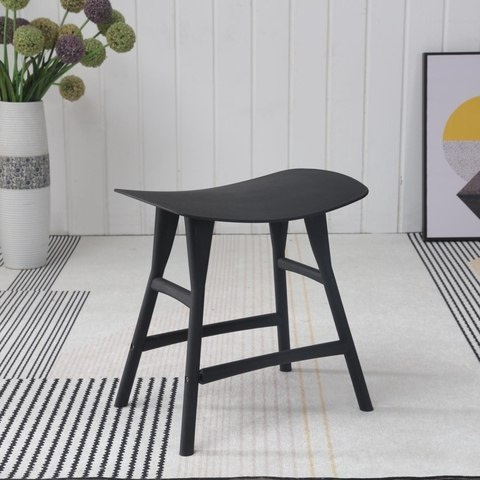 King Home Stołek REMO czarny z tworzywa sztucznego - taboret King Home Stołek REMO czarny z tworzywa sztucznego - taboret