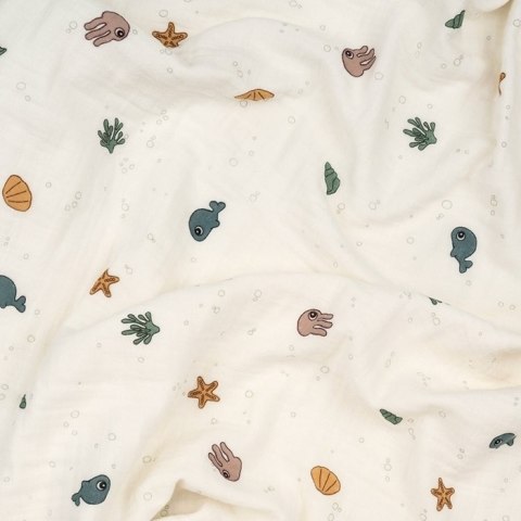 Done by Deer Done By Deer Kocyk Muślinowy Sea Friends Beige GOTS Done by Deer Done By Deer Kocyk Muślinowy Sea Friends Beige GOTS