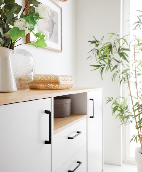 KOMODA 110 Z DRZWIAMI I SZUFLADAMI SANTIAGO System SN07 Meblar - Dąb Biszkoptowy / Biały Lux DO SALONU DLA DZIECKA NASTOLATKA KOMODA 110 Z DRZWIAMI I SZUFLADAMI SANTIAGO System SN07 Meblar - Dąb Biszkoptowy / Biały Lux DO SALONU DLA DZIECKA NASTOLATKA