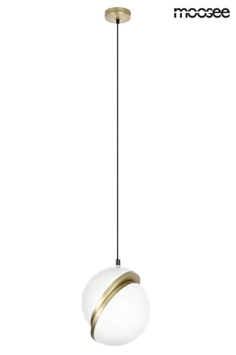 MOOSEE lampa wisząca GLOBE 25 złota połączenia metalu w kolorze mosiądzu i kulistego klosza wykonanego z mlecznego akrylu E27 MOOSEE lampa wisząca GLOBE 25 złota połączenia metalu w kolorze mosiądzu i kulistego klosza wykonanego z mlecznego akrylu E27