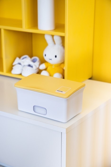 Ubbi Ubbi Pojemnik na Mokre Chusteczki Pantone Yellow Ubbi Ubbi Pojemnik na Mokre Chusteczki Pantone Yellow