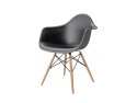 D2.DESIGN Krzesło Fotel P018W PP czarny tworzywo, drewniane nogi ergonomiczne i lekkie