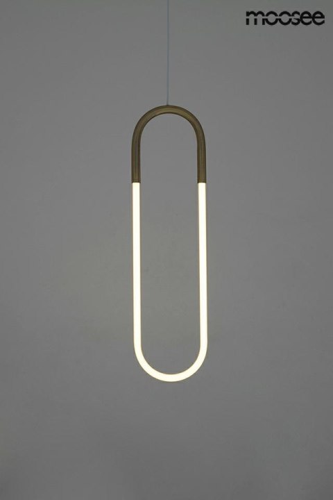 LAMPA WISZĄCA LED PUZO S Moosee MOOSEE ZŁOTA metal dolna część SZKLANA ze źródłem światła PRZYPOMINA SPINACZ LAMPA WISZĄCA LED PUZO S Moosee MOOSEE ZŁOTA metal dolna część SZKLANA ze źródłem światła PRZYPOMINA SPINACZ
