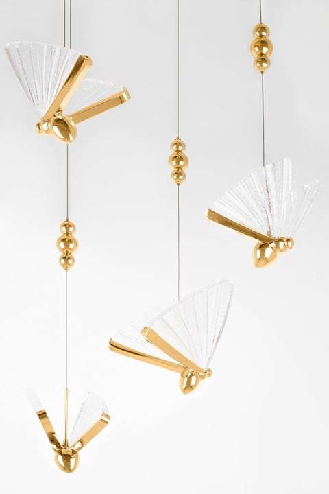 King Home Lampa wisząca LED BUTTERFLY DISC 5 motyle złota metal skrzydła akrylowe transparentne King Home Lampa wisząca LED BUTTERFLY DISC 5 motyle złota metal skrzydła akrylowe transparentne