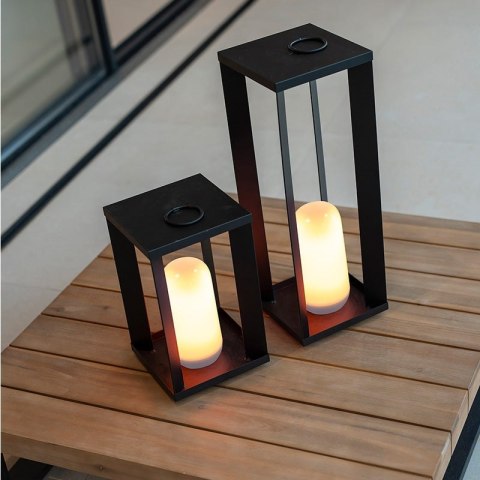 New Garden NEW GARDEN lampa dekoracyjna SIROCO 30 BATTERY IN&OUT czarna metal z baterią i pilotem New Garden NEW GARDEN lampa dekoracyjna SIROCO 30 BATTERY IN&OUT czarna metal z baterią i pilotem