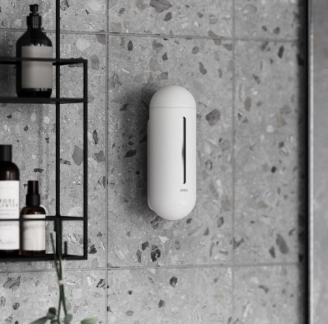 Umbra UMBRA dozownik do mydła PENGUIN WALL biały ceramiczny naścienny wytrzymały i łatwy w użyciu Umbra UMBRA dozownik do mydła PENGUIN WALL biały ceramiczny naścienny wytrzymały i łatwy w użyciu