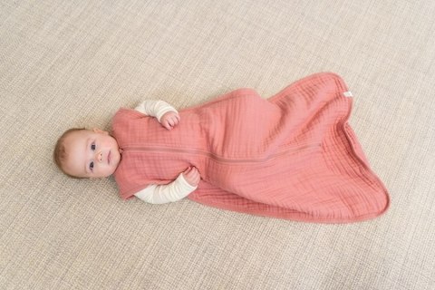 Lulujo Lulujo Śpiworek do Spania 0-6m 1.0 TOG Rose Lulujo Lulujo Śpiworek do Spania 0-6m 1.0 TOG Rose