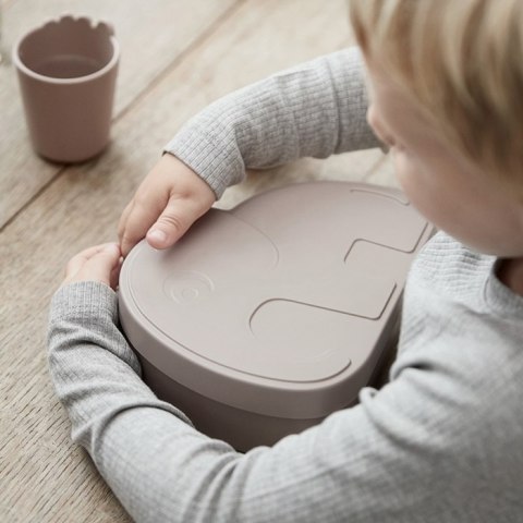 Done by Deer Done by Deer Pudełko Lunchbox Kiddish Elphee Sand Done by Deer Done by Deer Pudełko Lunchbox Kiddish Elphee Sand