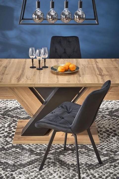 STÓŁ ROZKŁADANY BRANDON 160-200/90 cm PROSTOKĄTNY DĄB WOTAN / CZARNY HALMAR PŁYTA LAMINOWANA DO SALONU JADALNI STÓŁ ROZKŁADANY BRANDON 160-200/90 cm PROSTOKĄTNY DĄB WOTAN / CZARNY HALMAR PŁYTA LAMINOWANA DO SALONU JADALNI