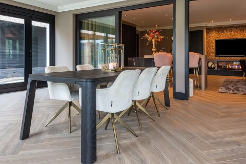 Richmond Interiors RICHMOND stół jadalniany BACCARAT 230 Richmond Interiors RICHMOND stół jadalniany BACCARAT 230