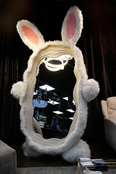 King Home Lustro stojące BUNNY z oświetleniem LED 240x150 cm King Home Lustro stojące BUNNY z oświetleniem LED 240x150 cm