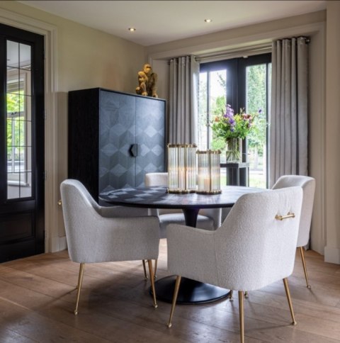 Richmond Interiors RICHMOND stół jadalniany BLAX 140