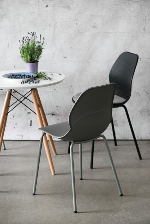 Simplet Krzesło Layer 4 szare mat tworzywo PP nogi metal malowany proszkowo do restauracji jadalni kuchni recepcji Simplet Krzesło Layer 4 szare mat tworzywo PP nogi metal malowany proszkowo do restauracji jadalni kuchni recepcji