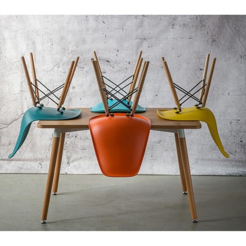 D2.DESIGN Krzesło P016W PP tworzywo pomarańczowe, drewniane nogi naturalny lekkie i wygodne D2.DESIGN Krzesło P016W PP tworzywo pomarańczowe, drewniane nogi naturalny lekkie i wygodne