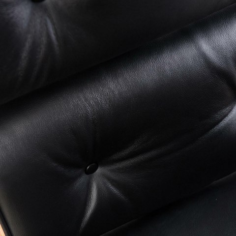 D2.DESIGN Fotel biurowy VIP czarna skóra,orzechowy fornir, chrom D2.DESIGN Fotel biurowy VIP czarna skóra,orzechowy fornir, chrom