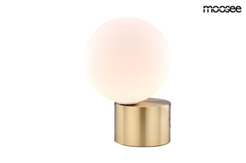 LAMPA STOŁOWA NOCNA BIURKOWA LED PARLA 20 - ZŁOTA podstawa metal szczotkowany, kulisty BIAŁY KLOSZ szkło MOOSEE LAMPA STOŁOWA NOCNA BIURKOWA LED PARLA 20 - ZŁOTA podstawa metal szczotkowany, kulisty BIAŁY KLOSZ szkło MOOSEE
