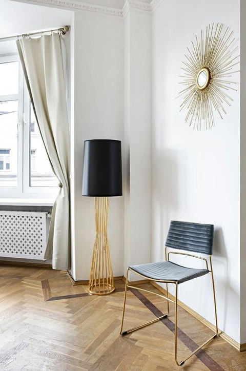 King Home Lampa podłogowa HOLMES złota błyszcząca stal węglowa czarny klosz tkanina usztywniona laminatem 1xE27 King Home Lampa podłogowa HOLMES złota błyszcząca stal węglowa czarny klosz tkanina usztywniona laminatem 1xE27