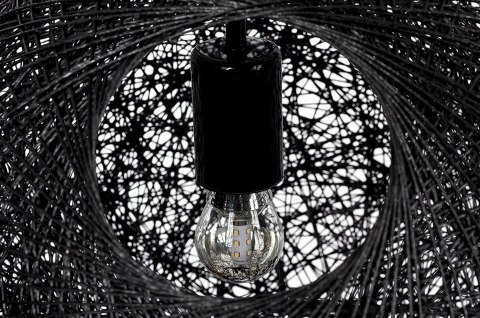 King Home Lampa wisząca LUNA 80 kula czarna - sznurek konopny E27 King Home Lampa wisząca LUNA 80 kula czarna - sznurek konopny E27