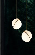 Lampa wisząca GLOBE 38 złota - LED, akryl, metal Lampa wisząca GLOBE 38 złota - LED, akryl, metal