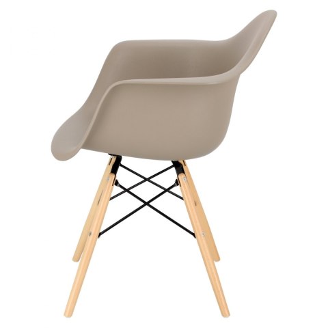 D2.DESIGN Krzesło Fotel P018W PP tworzywo szary mild grey, drewniane nogi wygodne i funkcjonalne D2.DESIGN Krzesło Fotel P018W PP tworzywo szary mild grey, drewniane nogi wygodne i funkcjonalne