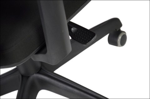 Fotel obrotowy KB-8922B CZARNY - krzesło biurowe do biurka - TILT Fotel obrotowy KB-8922B CZARNY - krzesło biurowe do biurka - TILT