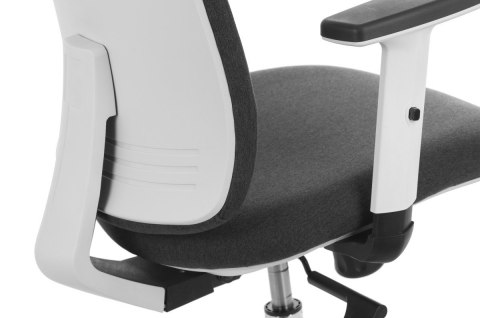 Fotel obrotowy ZN-605-W tk.26 brąz - krzesło biurowe do biurka - TILT Fotel obrotowy ZN-605-W tk.26 brąz - krzesło biurowe do biurka - TILT